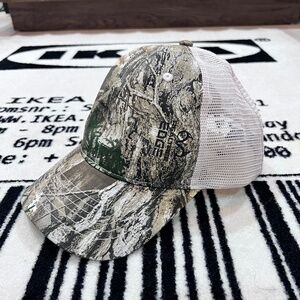 Real Tree Edge Mesh Back Outdooor Camo Hat - One Size.